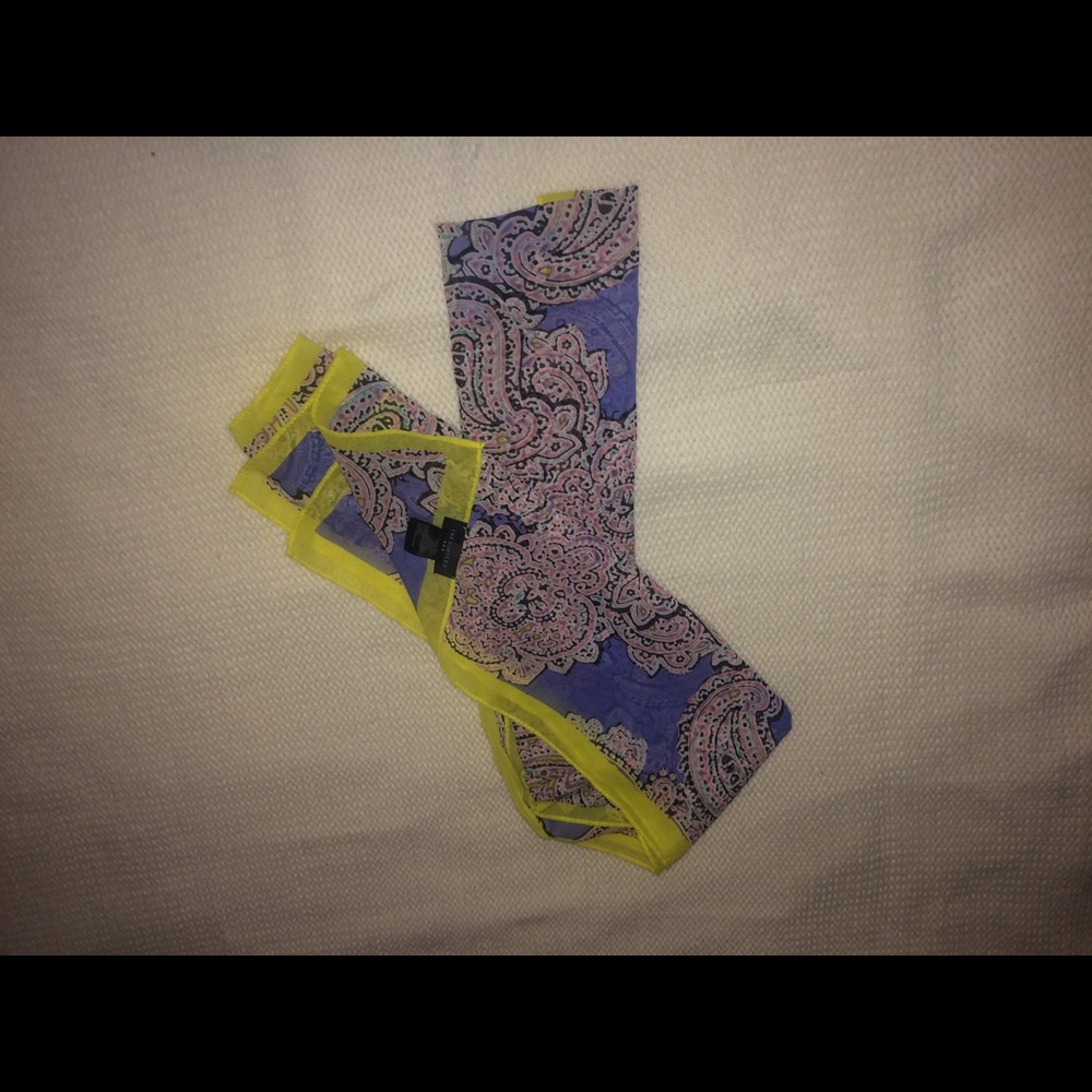 The Limited Scarf